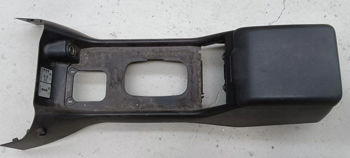 LAND ROVER DISCOVERY 2 USED Centre console Many colours available